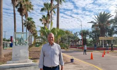 VILLA ÁNGELA: AVANZAN LOS TRABAJOS INTEGRALES EN EL PASEO LUIS LANDRISCINA