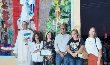 ADALBERTO PAPP INAUGURÓ EL MURAL DE LA VIRGEN DEL MESÓN EN LA ROTONDA DEL ACCESO NORTE