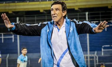 RACING: SAJA YA SE COMUNICÓ CON COSTAS