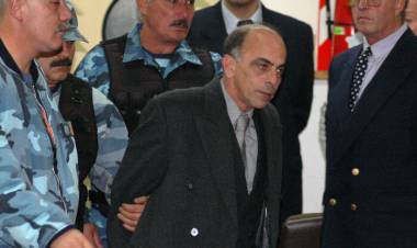 MASACRE DE AVELLANEDA: FANCHIOTTI TAMBIÉN QUIERE IRSE A SU CASA