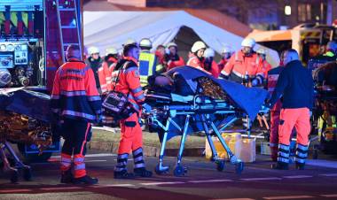 ALEMANIA: UN MÉDICO EMBISTIÓ CON SU AUTO A UNA MULTITUD