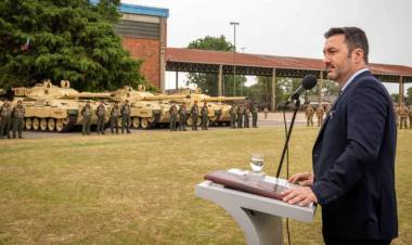 EL GOBIERNO ENVIÓ AL SEANDO EL PEDIDO DE ASCENSO DE MILITARES FRENADOS POR SER PARIENTES DE REPRESORES