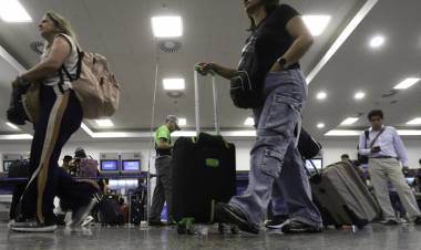 OTRO FUERTE DÉFICIT DE LA CUENTA CAMBIARIA