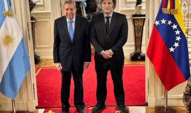 MILEI RECIBIÓ A GONZÁLEZ URRUTIA