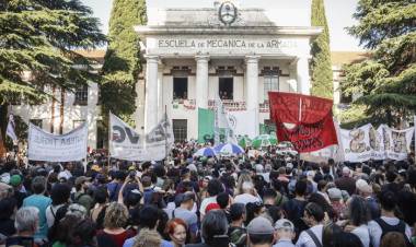 UN GOLPE QUE ARRASA CON LA MEMORIA Y EL ARTE