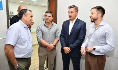 INSTITUTO CONSULTORIO RADIOLÓGICO RESISTENCIA: EL GOBERNADOR ZDERO ACOMPAÑÓ LA HABILITACIÓN DEL NUEVO EQUIPO DE RESONANCIA MAGNÉTICA
