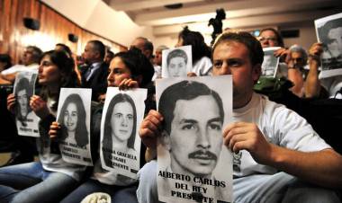 LA JUSTICIA LE DA LA ESPALDA A LA AGENDA DE LESA HUMANIDAD