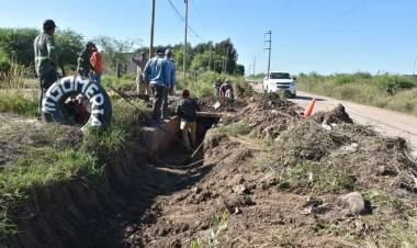EL MUNICIPIO DE VILLA ÁNGELA AVANZA EN EL RELLENO DE CALLES, REPARACIÓN DE ALCANTARILLAS Y LIMPIEZA DE CUNETAS
