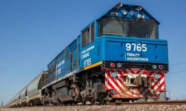 MILEI FIRMÓ EL DECRETO PARA PRIVATIZAR EL BELGRANO CARGAS
