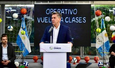 VUELTA A CLASES: EL GOBERNADOR ZDERO ANUNCIÓ ENTREGA DE ELEMENTOS DEPORTIVOS, PARTIDAS DE SOSTENIMIENTO E INSUMOS PARA TODAS LAS ESCUELAS CHAQUEÑAS