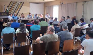 SÁENZ PEÑA: AVANZAN LAS ACCIONES DEL GOBIERNO PROVINCIAL ANTE EL IMPACTO DE LA SEQUÍA JUNTO A LOS DELEGADOS TERRITORIALES