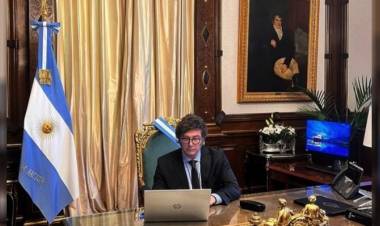 JAVIER MILEI LE PIDIÓ A AXEL KICILLOF QUE RENUNCIE PARA QUE NACIÓN INTERVENGA LA PROVINCIA DE BUENOS AIRES