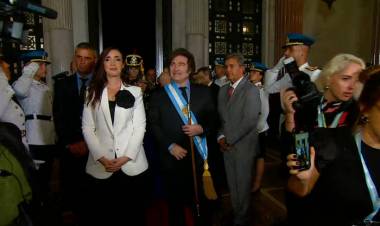 BAJO ENCENDIDO: EL INTERÉS POR LA PALABRA DE JAVIER MILEI CAE EN PICADA