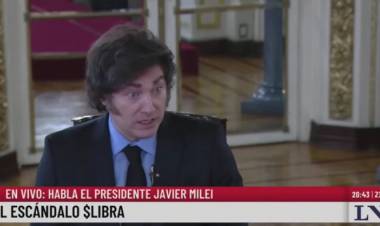 "SON CHIMENTOS DE PELUQUERÍA", DIJO JAVIER MILEI SOBRE LOS SUPUESTOS PEDIDOS DE COIMA EN MEDIO DEL CRIPTOGATE