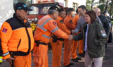 DISTINTA TRAGEDIA, MISMO VERSO