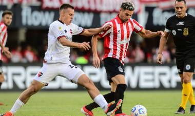 LIGA PROFESIONAL: ESTUDIANTES DEJÓ PASAR UNA GRAN CHANCE ANTE NEWELL'S