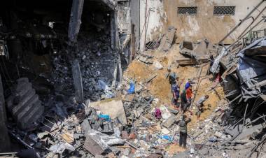 MÁS DE 400 PERSONAS MURIERON POR LOS BOMBARDEOS DE ISRAEL CONTRA GAZA