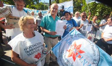 LAS MOVILIZACIONES Y RECLAMOS EN LAS PROVINCIAS