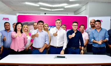 EL GOBERNADOR ZDERO ANUNCIÓ LA INCORPORACIÓN DEL INTENDENTE DE LA VERDE, FEDERICO PEÓN, A “CHACO PUEDR"
