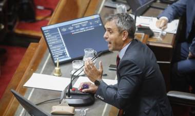 EL GOBIERNO QUIERE CAMBIAR EL REGLAMENTO TRAS LOS ESCÁNDALOS EN DIPUTADOS