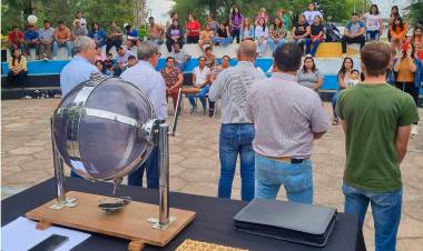 CHOROTIS: 20 FAMILIAS FUERON BENEFICIADAS EN EL SORTEO DE VIVIENDAS