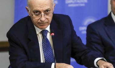 EL INTENTO DE PROSCRIBIR A CRISTINA KIRCHNER POR LA VÍA JUDICIAL: CASAL PIDE QUE LE DUPLIQUEN LA CONDENA EN LA CAUSA VIALIDAD