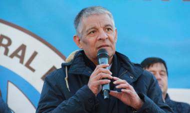 "EL GOBIERNO LIBERA EL CEPO PERO NO PERMITE PARITARIAS LIBRES".