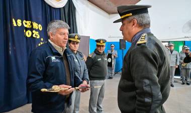 EL GOBIERNO PROVINCIAL ACOMPAÑÓ EL ACTO DE ASCENSO DEL PERSONAL PENITENCIARIO