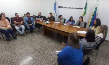 EDUCACIÓN, CONICET Y LA UNNE PRESENTAN MATERIAL PARA ENSEÑAR SOBRE LA MASACRE DE NAPALPÍ