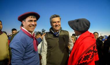 REAFIRMANDO EL COMPROMISO CON EL CAMPO: EL GOBERNADOR ZDERO ACOMPAÑÓ EL II FESTIVAL DEL PEÓN RURAL EN LA VERDE