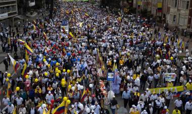 COLOMBIA MARCHÓ EN SILENCIO POR LA PAZ