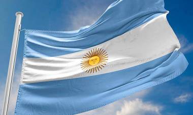 ESTE MARTES: EL GOBERNADOR ZDERO TOMARÁ LA PROMESA DE LEALTAD A LA BANDERA NACIONAL A 2000 ALUMNOS DE 4º GRADO DE RESISTENCIA