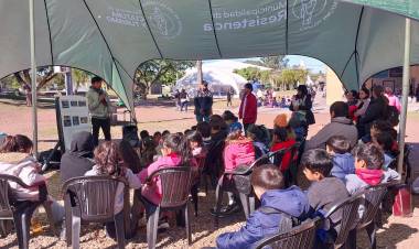 EN LA FERIA PROVINCIAL DEL LIBRO SE REALIZARON TALLERES PARA VISIBILIZAR LA IMPORTANCIA DE LA EDUCACIÓN BILINGÜE INTERCULTURAL
