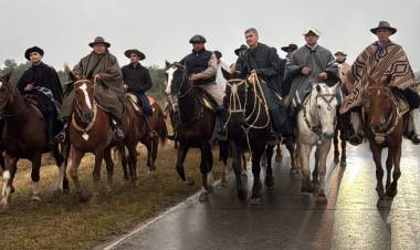 CON UN GRAN TRABAJO DE LA POLICÍA CULMINÓ CON ÉXITO LA 28° EDICIÓN DE LA CABALGATA DE LA FÉ