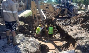 ATENDIENDO DEMANDAS HISTÓRICAS: SAMEEP EJECUTA UN PROGRAMA DE SANEAMIENTO EN EL CASCO CÉNTRICO DE SÁENZ PEÑA