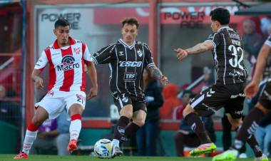 TORNEO CLAUSURA: INSTITUTO Y PLATENSE EMPATARON EN UN FINAL DE PELÍCULA