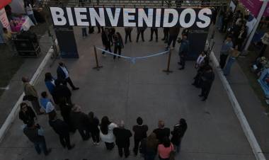 LA TERCERA EXPO POTENCIAR DE VILLA ÁNGELA REUNIÓ A 136 EXPOSITORES Y SE CONSOLIDA COMO EVENTO REGIONAL