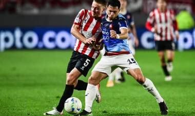 COPA LIBERTADORES: COMO EN UNO NO PASÓ NADA, PASÓ ESTUDIANTES