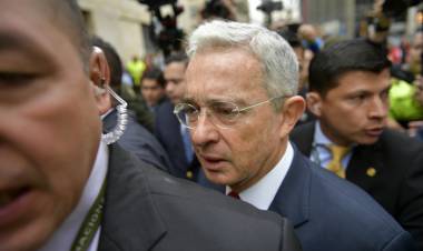 COLOMBIA: ORDENARON LA LIBERTAD DE ÁLVARO URIBE MIENTRAS APELA SU CONDENA