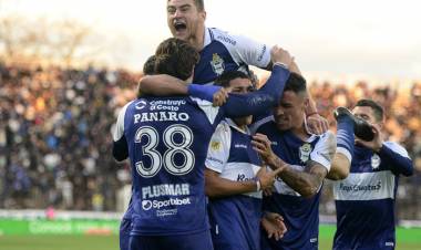 TORNEO CLAUSURA: GIMNASIA SE QUEDÓ CON LA VICTORIA CON Y SIN ILUMINACIÓN