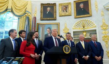 ESTADOS UNIDOS ATACÓ UNA LANCHA PROCEDENTE DE VENEZUELA