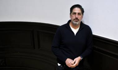 "EL AJUSTE DE MILEI ES COMPARABLE A LA NOCHE DE LOS BASTONES LARGOS"