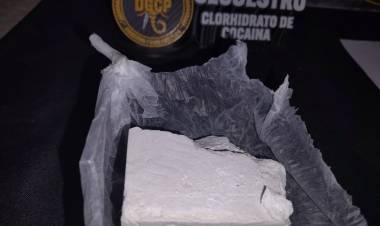 ATRAPARON A PRESUNTO DEALER CON DRORGAS EN LA TERMINAL DE ÓMNIBUS