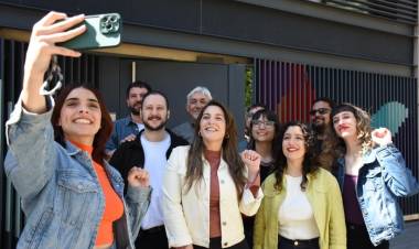 MANUELA CASTAÑEIRA LANZA SU CANDIDATURA EN UN FESTIVAL DE ROCK ANTICAPITALISTA