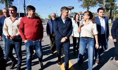 QUITILIPI: REPAVIMENTACIÓN HISTÓRICA Y NUEVOS EQUIPAMIENTOS PARA LA POLICÍA