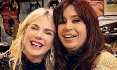 CRISTINA KIRCHNER SOBRE SU ENCUENTRO CON ESMERALDA MITRE: "ME UNE UNA MISMA PASIÓN, LA LUCHA POR LA VERDAD"