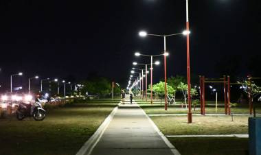 VILLA ÁNGELA INAUGURÓ LA ILUMINACIÓN DEL ACCESO NORTE CON UNA OBRA INTEGRAL QUE TRANSFORMA EL SECTOR
