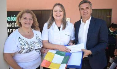 MIRAFLORES: EL GOBERNADOR ZDERO INAUGURÓ LA AMPLIACIÓN Y REFACCIÓN DEL JARDÍN DE INFANTES ANEXO A E.E.P. N°1017