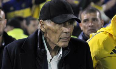 LA MUERTE DE MIGUEL ANGEL RUSSO ENLUTA A TODO EL FÚTBOL ARGENTINO