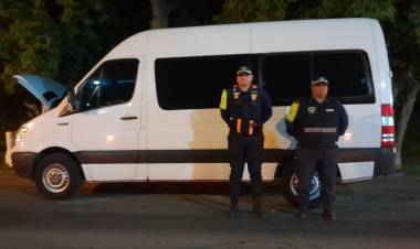 CAMINERA SECUESTRÓ UNA TRAFIC CON PEDIDO, UNA CAMIONETA ADULTERADA Y RECUPERÓ UNA MOTOCICLETA